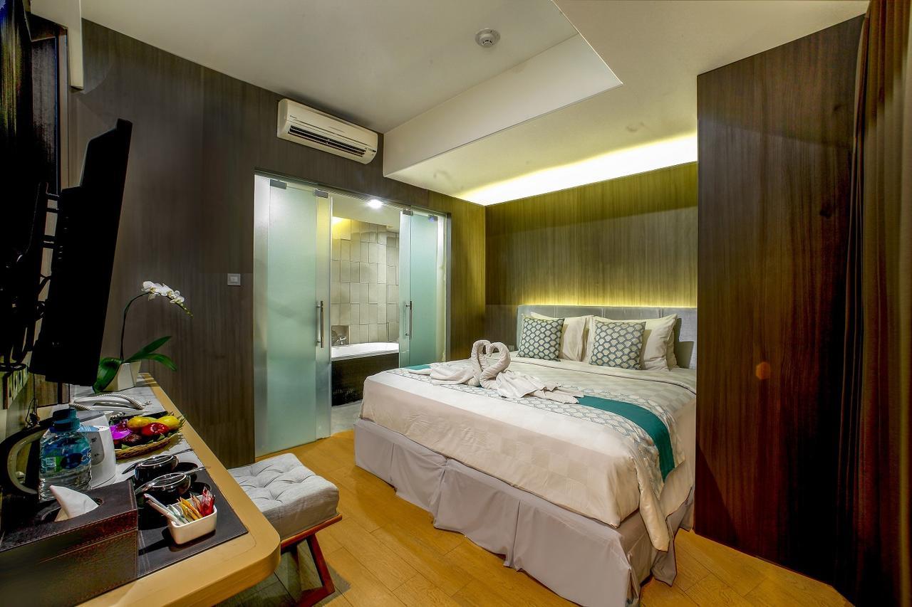 Bedrock Hotel Kuta Kuta Lombok Exterior foto